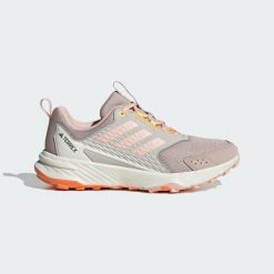 Buty Tracefinder Trail Running. Brązowe obuwie sportowe damskie Adidas, bez zapięcia, do biegania. Za 299.00 zł.