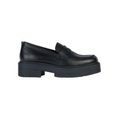 Damskie mokasyny Geox Spherica. Czarne mokasyny damskie Converse, ze skóry, bez obcasa. Za 658.55 zł.