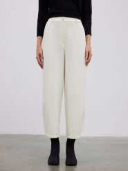 BGN Spodnie w kolorze kremowym rozmiar: 36. Brązowe spodnie materiałowe damskie BGN, bez wzorów, z materiału. Za 108.99 zł.