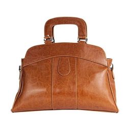 Torebka skórzana damska kuferek DAN-A T25 camel. Brązowe kuferki damskie DAN-A, ze skóry, bez dodatków. Za 399.99 zł.