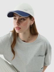 4F Czapka z daszkiem snapback uniseks - biała S/M. Białe czapki z daszkiem damskie 4F, na lato, bez wzorów, z bawełny. W wyprzedaży za 29.99 zł.