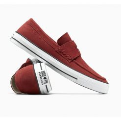 Adidasy Converse Chuck Taylor All Star Loafer, Dla obu płci. Czerwone obuwie sportowe casual damskie Converse, z zamszu, bez zapięcia. Za 590.00 zł.