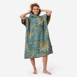 Ponczo plażowe Decathlon 500 Leaf. Brązowe szlafroki damskie Decathlon, bez wzorów, z bawełny, z kapturem. Za 159.99 zł.
