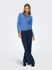 ONLY Sweter w kolorze niebieskim rozmiar: S. Niebieskie swetry klasyczne damskie Only, s, z materiału, bez kołnierzyka. Za 60.99 zł.