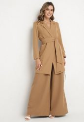 Ciemnobeżowa Marynarka Sukienkowa z Paskiem i Usztywnionymi Ramionami Etinella. Brązowe marynarki i żakiety damskie Born2be, l, bez wzorów, z jeansu, klasyczne. Za 119.99 zł.