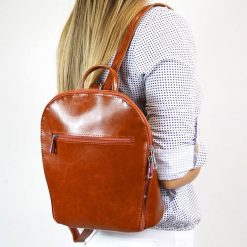 Plecak skórzany damski DAN-A T335 camel. Brązowe plecaki DAN-A, bez wzorów, ze skóry. Za 259.99 zł.