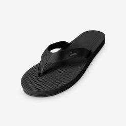 Klapki damskie - Easy Living Lite Black. Czarne klapki damskie INDOSOLE, bez wzorów, z nylonu, bez obcasa, bez zapięcia. Za 132.00 zł.