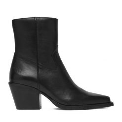 Botki G-Star. Czarne botki damskie G-Star, retro, bez obcasa, na słupku, bez zapięcia. Za 479.99 zł.