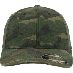 Czapka Z Daszkiem Camo Garment Washed. Zielone czapki z daszkiem damskie FLEXFIT, bez wzorów. Za 84.99 zł.