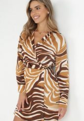Beżowo-Brązowa Sukienka Kopertowa Nallo. Brązowe sukienki damskie Born2be, bez wzorów, z materiału, eleganckie, bez ramiączek. W wyprzedaży za 16.99 zł.
