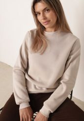 Beżowa Bluza Klasyczna z Polarową Podszewką Embri. Brązowe bluzy damskie Born2be, l, z aplikacjami, z jeansu, bez kaptura. Za 49.99 zł.