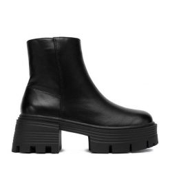 Botki DeeZee. Czarne botki damskie DeeZee, bez obcasa, na płaskiej podeszwie, bez zapięcia. Za 219.99 zł.
