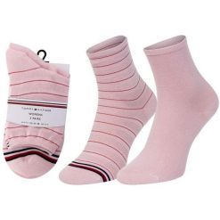 Skarpetki bawełniane Tommy Hilfiger dla kobiet - 2 pary różowe. Czerwone skarpetki damskie ZEAGLE, bez wzorów, z bawełny. Za 131.99 zł.