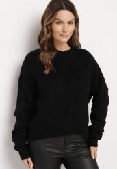 Czarny Sweter Krótki z Wycięciem na Plecach Torine. Czarne swetry klasyczne damskie Born2be, m, z jeansu, bez kołnierzyka. Za 109.99 zł.