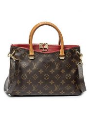 Louis Vuitton Torebka w kolorze brązowym - 26 x 18 x 8 cm rozmiar: onesize. Brązowe torebki klasyczne damskie Louis Vuitton, z materiału, przez ramię, bez dodatków. Za 4,998.92 zł.