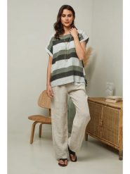 Fleur de Lin Koszulka "Epicea" w kolorze oliwkowym rozmiar: M. Brązowe bluzki damskie Fleur de Lin, m, bez wzorów, bez kołnierzyka, bez ramiączek. Za 109.78 zł.