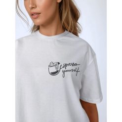 Biały T-shirt Damski Espresso Yourself BeShaped. Brązowe t-shirty damskie BESHAPED, bez wzorów, z bawełny, bez kołnierzyka. W wyprzedaży za 169.15 zł.