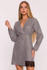 Elegancka sukienka tweedowa trapezowa kopertowa szara. Szare sukienki damskie MOE, bez wzorów, z dzianiny, biznesowe, bez ramiączek. Za 379.00 zł.