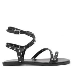 Sandały DeeZee. Czarne sandały damskie DeeZee, bez wzorów, bez obcasa, na płaskiej podeszwie, bez zapięcia. Za 129.99 zł.