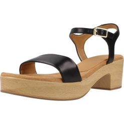 Sandały UNISA IRITA 25 NTO Czarny. Czarne sandały damskie Unisa, bez wzorów, ze skóry, bez obcasa, bez zapięcia. Za 388.99 zł.