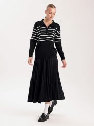 BGN Sweter w kolorze czarno-białym rozmiar: 36. Czarne swetry klasyczne damskie BGN, z wełny, bez kołnierzyka. Za 87.81 zł.