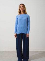 AUTHENTIC CASHMERE Kaszmirowy sweter "Daria" w kolorze błękitnym rozmiar: XL. Niebieskie swetry klasyczne damskie AUTHENTIC CASHMERE, xl, z kaszmiru, bez kołnierzyka. Za 347.99 zł.