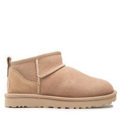 Śniegowce Ugg. Brązowe śniegowce damskie Ugg. Za 639.99 zł.