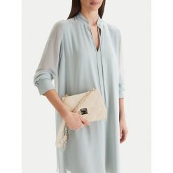 Torebka MEXX. Brązowe listonoszki damskie Mexx, bez wzorów, bez dodatków. Za 199.99 zł.