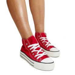 Czerwone wysokie trampki na grubej podeszwie Bagy. Czerwone trampki damskie bez wzorów, bez zapięcia. Za 118.17 zł.