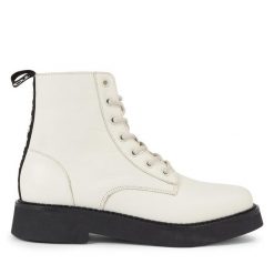 Botki Tommy Jeans. Botki damskie Tommy Jeans, z jeansu, bez obcasa, na płaskiej podeszwie, bez zapięcia. Za 639.99 zł.