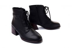 RIEKER 79301-00 black, trzewiki damskie. Czarne botki damskie Rieker, na zimę, bez obcasa, na obcasie, bez zapięcia. Za 419.90 zł.