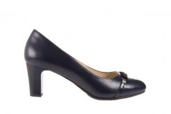 Czółenka Bayla-130 4006-120-764 Granat Skóra naturalna - 36. Niebieskie czółenka damskie Bayla, bez wzorów, z gumy, bez obcasa, na obcasie. W wyprzedaży za 89.10 zł.