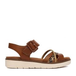 Sandały Remonte. Brązowe sandały damskie Remonte, bez wzorów, bez obcasa, na płaskiej podeszwie, bez zapięcia. Za 359.99 zł.