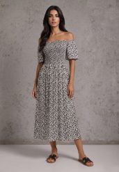 Czarna Sukienka Hiszpanka z Bawełny w Roślinny Print Podkreślająca Talię Kradli. Czarne sukienki damskie Renee, bez wzorów, z bawełny, boho, bez ramiączek. Za 49.99 zł.