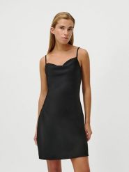 LeGer Sukienka "Letizia" w kolorze czarnym rozmiar: 38. Czarne sukienki damskie LeGer, bez wzorów, bez ramiączek. Za 100.99 zł.