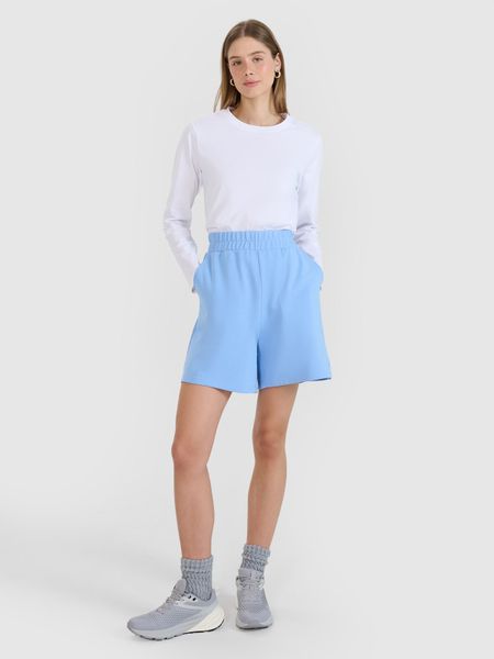 4F Spodenki dresowe damskie - niebieskie S. Niebieskie szorty damskie 4F, bez wzorów, z bawełny. W wyprzedaży za 59.99 zł.