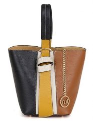 Mia Tomazzi Skórzana torebka w kolorze czarno-jasnobrązowym - 15 x 21 x 15 cm rozmiar: onesize. Brązowe torebki klasyczne damskie Mia Tomazzi, z materiału, przez ramię, bez dodatków. Za 304.99 zł.