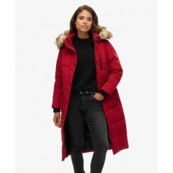 Długi płaszcz z futerka sztucznego Everest od SUPERDRY. Czerwone płaszcze damskie Superdry, bez wzorów, bez kaptura. W wyprzedaży za 691.45 zł.