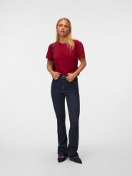 Vero Moda Koszulka w kolorze bordowym rozmiar: M. Czerwone bluzki damskie Vero Moda, m, bez wzorów, bez kołnierzyka, bez ramiączek. Za 89.95 zł.