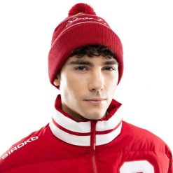 Zimowa czapka z pomponem 120. rocznica Real Sporting de Gijón Siroko SC120 Puxa. Czerwone czapki damskie SIROKO, na zimę, bez wzorów, z materiału. Za 126.00 zł.
