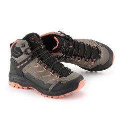 Buty wysokie trekkingowe damskie Alpine Pro Crede Vibram. Brązowe obuwie trekkingowe damskie Alpine Pro, z gumy, przed kolano, bez zapięcia. Za 539.00 zł.