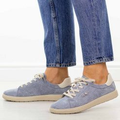 Niebieskie skórzane półbuty damskie Filippo Dp6738/26. Niebieskie półbuty damskie Filippo, na lato, bez wzorów, z jeansu, bez obcasa, na płaskiej podeszwie, bez zapięcia. Za 229.00 zł.