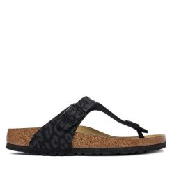 Japonki Birkenstock. Czarne klapki damskie Birkenstock, bez wzorów, bez obcasa, bez zapięcia. Za 449.99 zł.