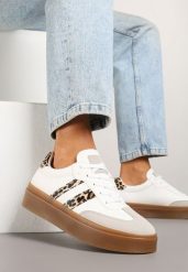 Białe Sneakersy w Stylu Kultowych Tenisówek ze Zdobieniami w Panterkę Nilivra. Białe obuwie sportowe damskie Renee, z jeansu, bez zapięcia, tenisowe. Za 79.99 zł.