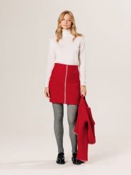 Rodier Wełniana spódnica w kolorze czerwonym rozmiar: L. Czerwone spódnice damskie Rodier, l, z aplikacjami, z wełny, klasyczne, mini. Za 274.99 zł.