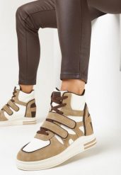 Ciemnobeżowe Sznurowane Sneakersy na Ukrytym Koturnie Zapinane na Rzepy ze Wstawkami z Ekozamszu Ramhel. Brązowe obuwie sportowe damskie Born2be, bez zapięcia. Za 44.99 zł.