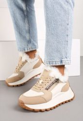 Beżowe Sznurowane Sneakersy na Grubej Podeszwie Ozdobione Futerkiem i Napisem Zinira. Brązowe obuwie sportowe damskie Born2be, z futra, bez zapięcia. Za 149.99 zł.