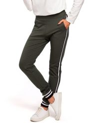 Made of emotion Spodnie dresowe w kolorze khaki rozmiar: S. Brązowe spodnie dresowe damskie Made Of Emotion, s, bez wzorów, z dresówki. Za 135.49 zł.