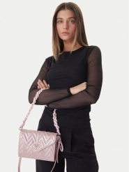 Guess Torebka J6GZ06 W4090 Różowy. Czerwone torebki klasyczne damskie Guess, ze skóry, bez dodatków. Za 260.99 zł.