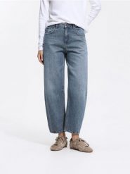 Jeansy barrel z krótszą nogawką - indigo jeans. Niebieskie jeansy damskie Reserved. Za 129.99 zł.